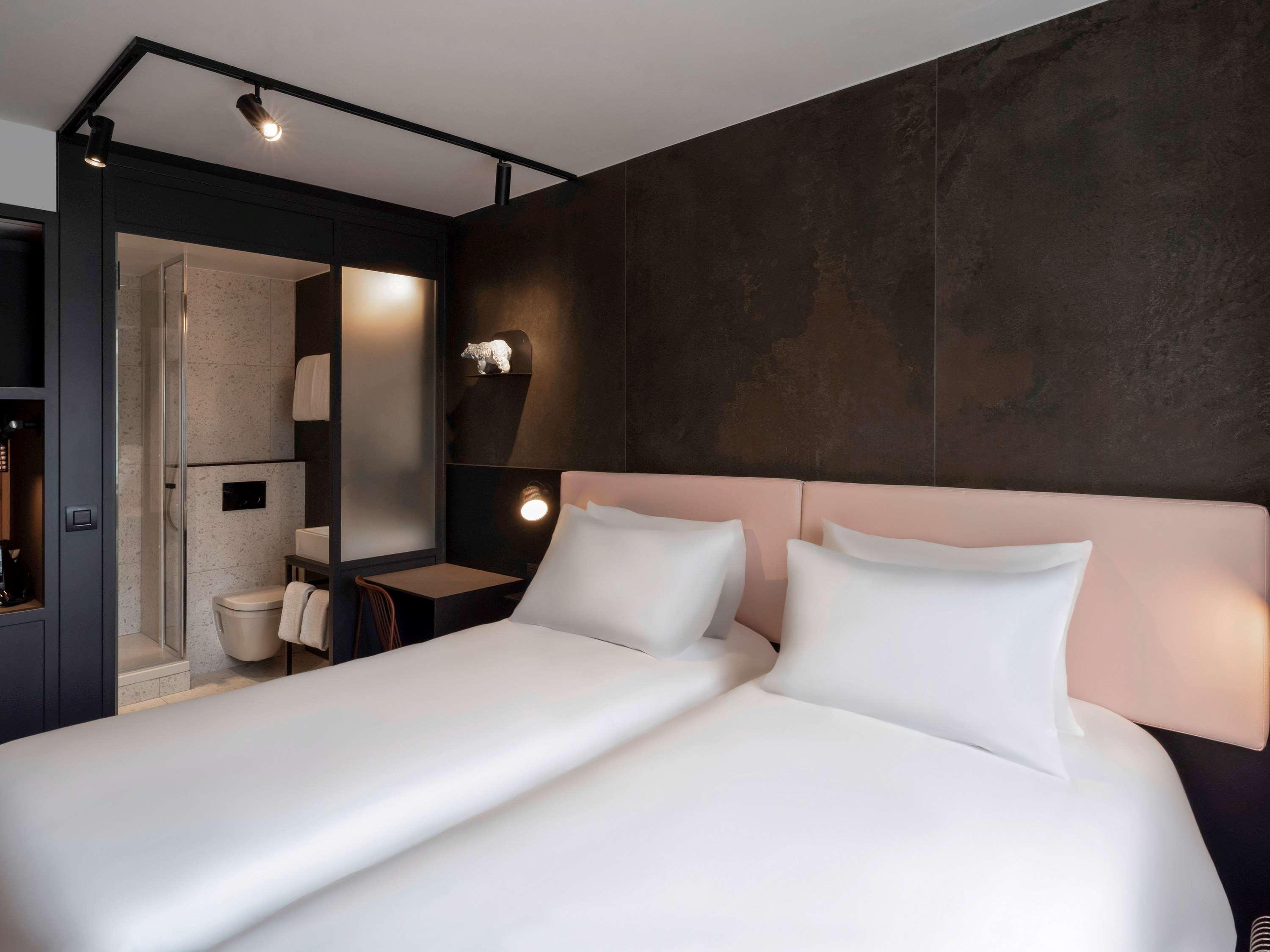 ホテル Tribe Paris Batignolles エクステリア 写真