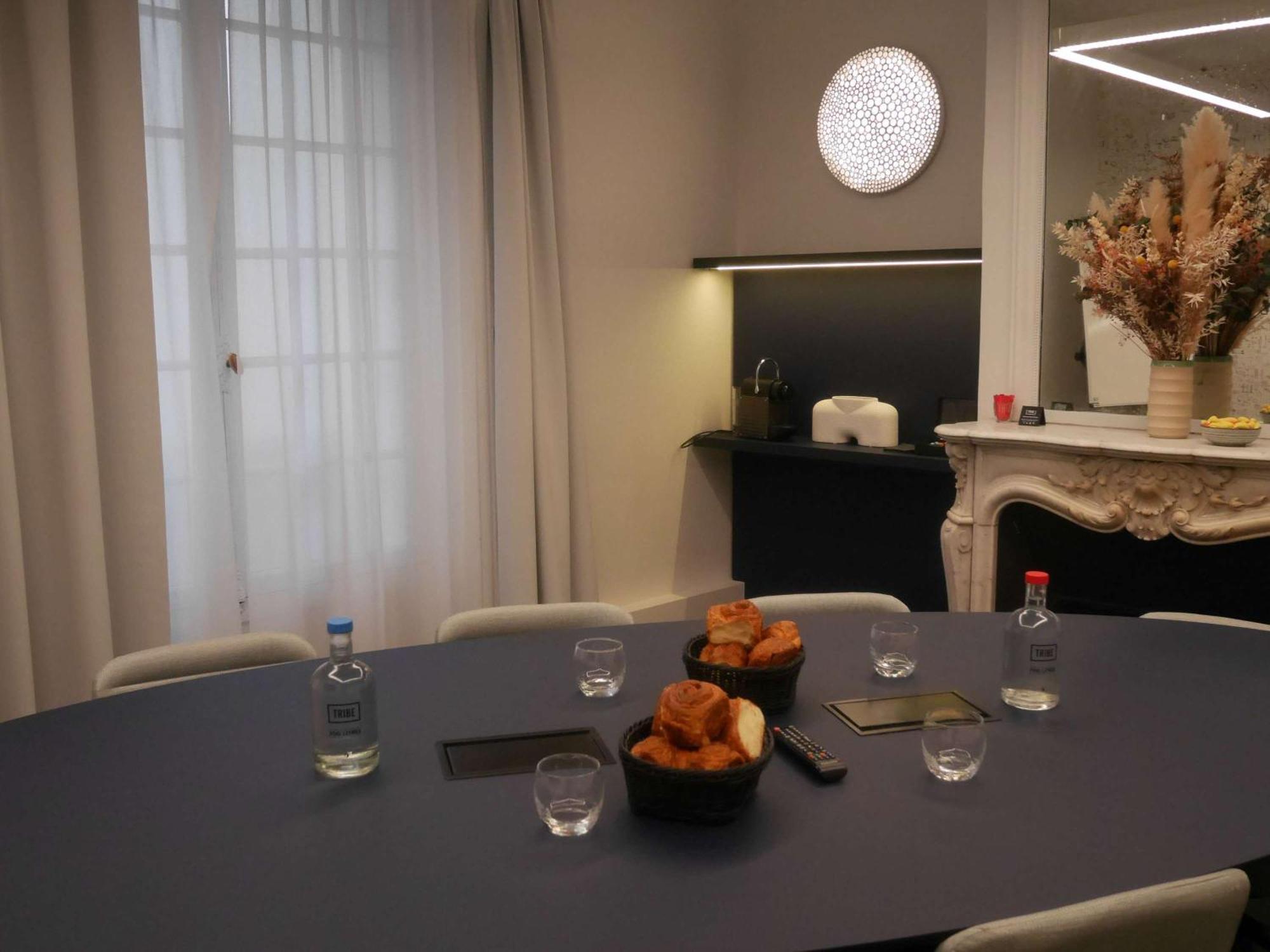 ホテル Tribe Paris Batignolles エクステリア 写真